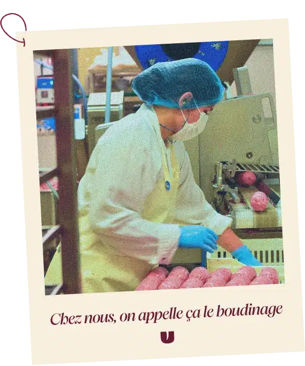 Mise en boudins des repas Elmut dans la cuisine en Charente-Maritime