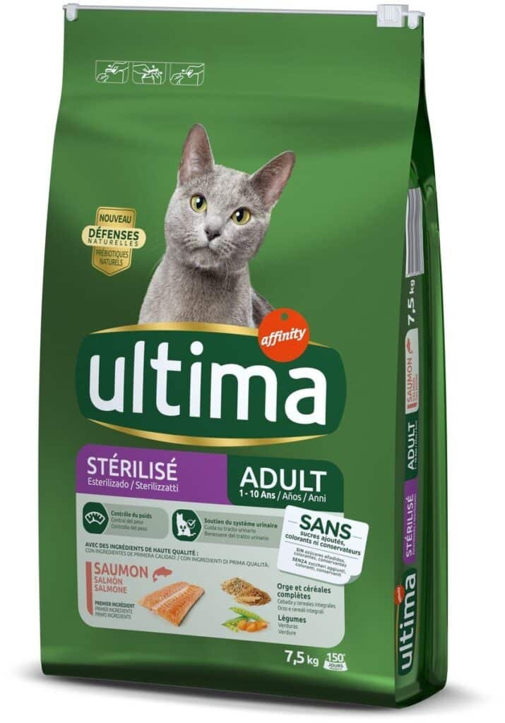 Croquettes Ultima Stérilisé au saumon pour chat adulte